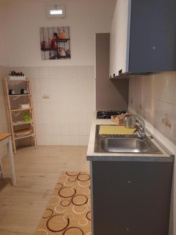 莫诺波利Nial House公寓 外观 照片